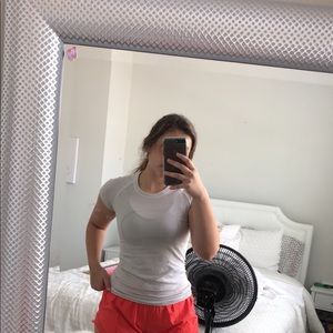 Lululemon Swiftly Tech Short Sleeve Crew Sz. 4